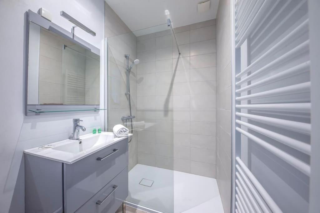 Appartement Au Bord De La Leysse A 尚贝里 外观 照片